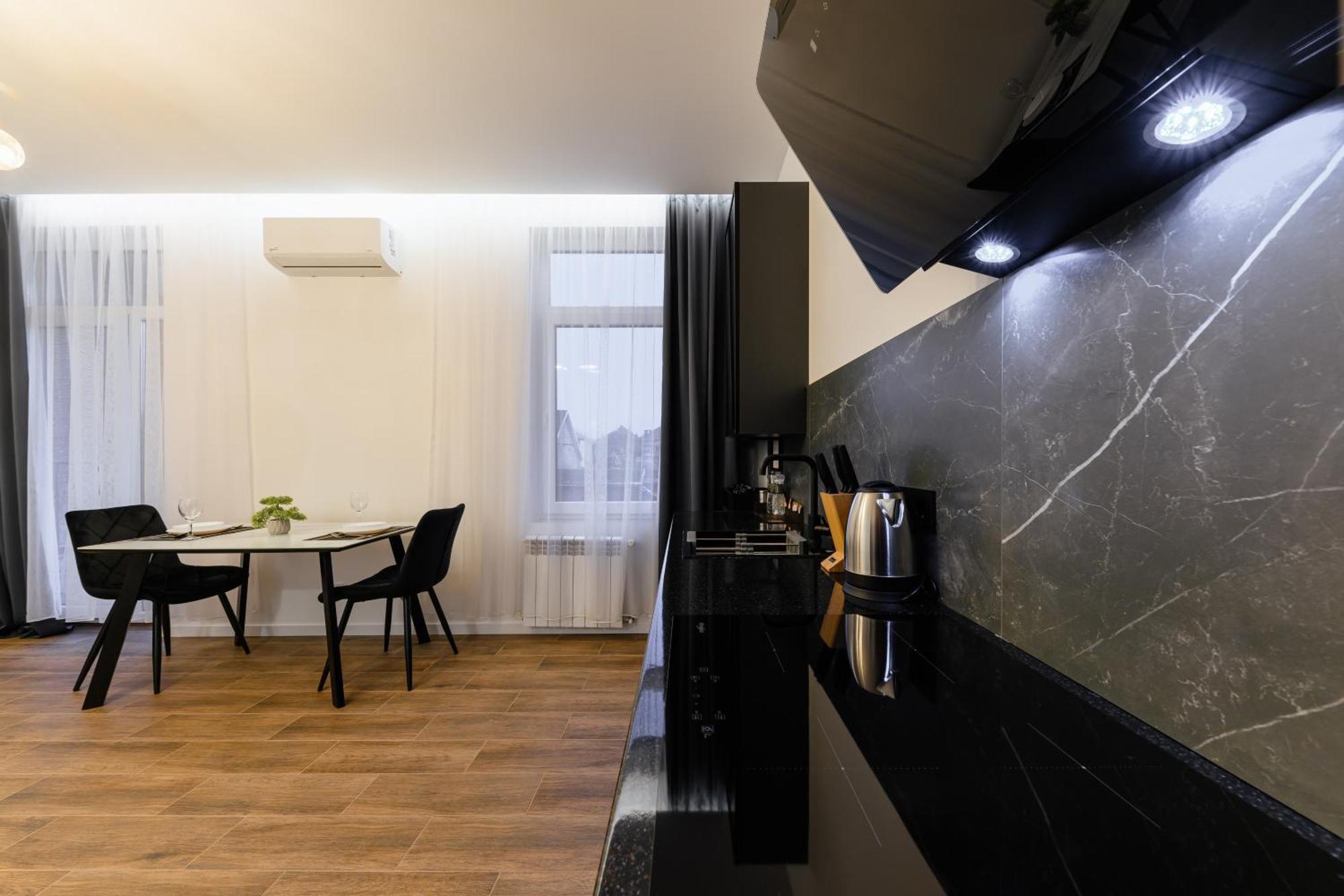 Luxury Apartments Laborca Ujhorod Exterior foto