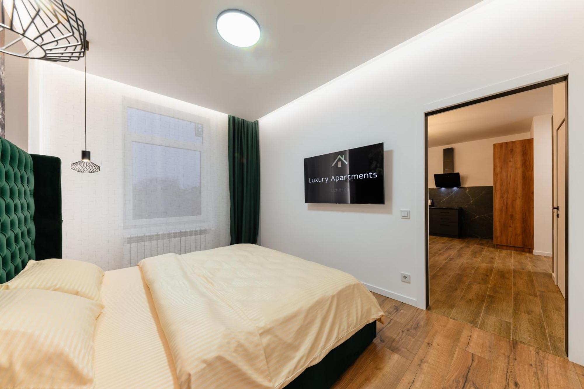 Luxury Apartments Laborca Ujhorod Exterior foto